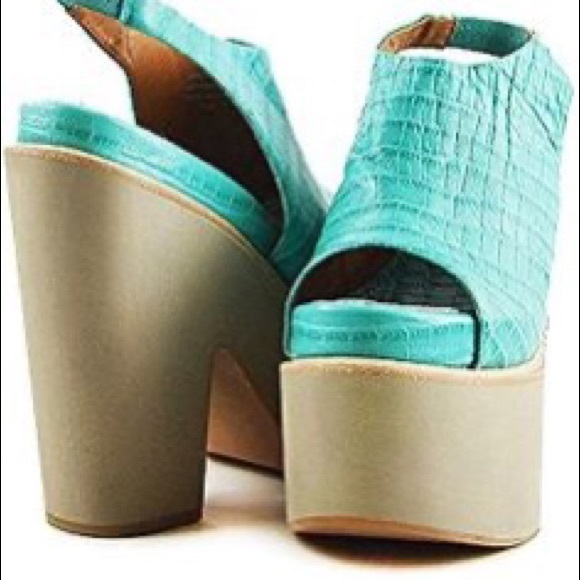 NIB Jeffrey Campbell TURQUOISE PLATFORM SANDAL - Picture 6 of 6